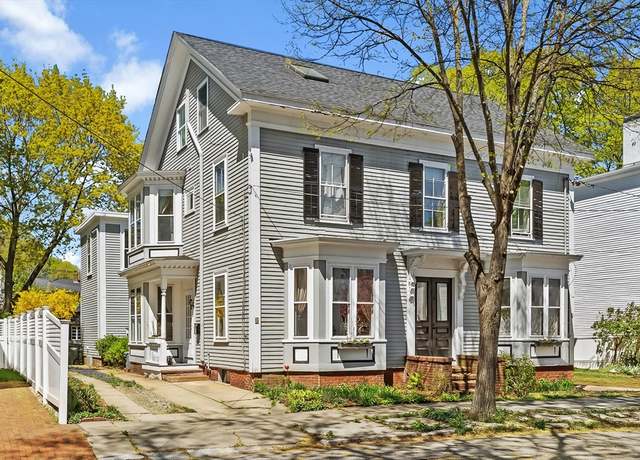 Property at 8 Parsons St #8, Newburyport, MA 01950, 4 beds, 3 baths