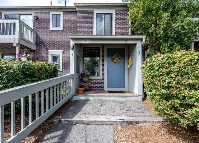 Property at 825 W Main St #4, Barnstable, MA 02601, 2 beds, 1.5 baths