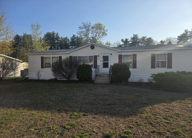 Property at 13 Seneca, Rochester, NH 03839, 2 beds
