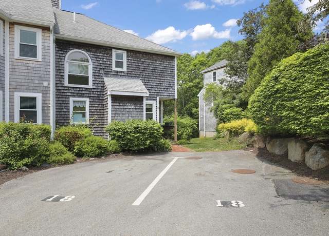 Property at 18 Harbor Hill Dr #18, Bourne, MA 02532, 2 beds, 1.5 baths