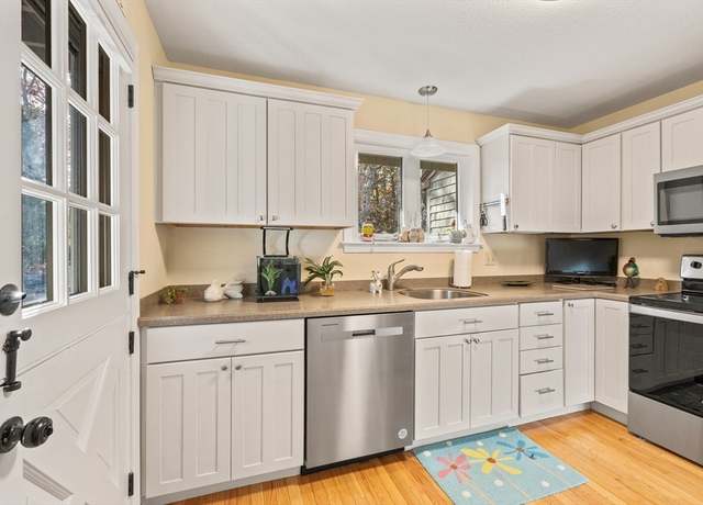 Property at 59 Route 6a Unit 16-2, Dennis, MA 02638, 2 beds, 1.5 baths