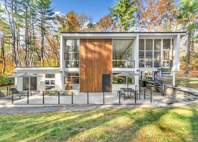 Property at 91 Arena Ter, Concord, MA 01742, 4 beds, 2.5 baths