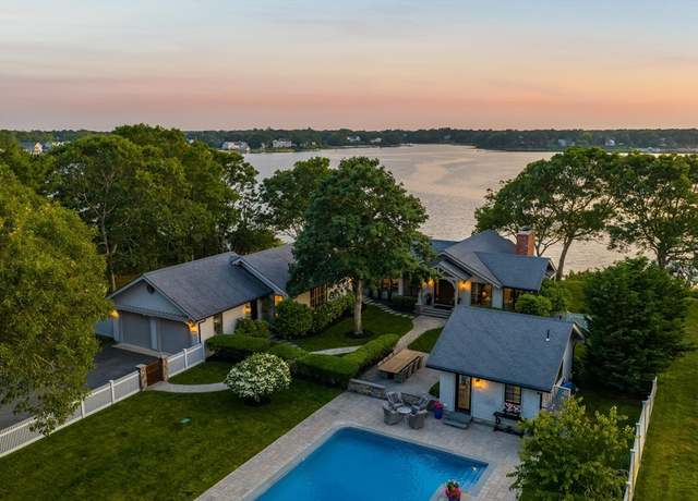 Property at 26 Willowford Rd, Dennis, MA 02660, 4 beds, 4.5 baths