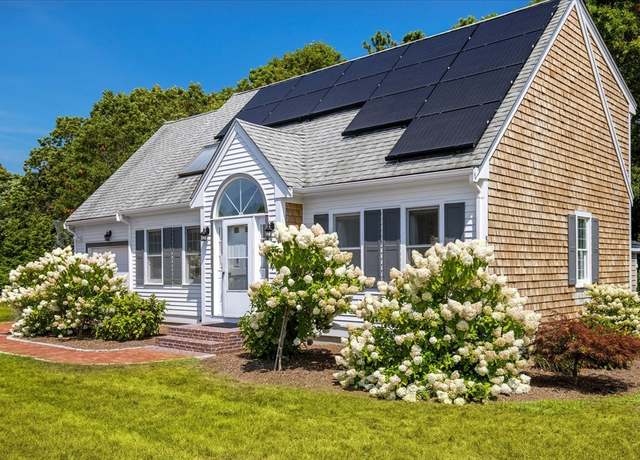 Property at 86 Bonito Ave, Falmouth, MA 02536, 3 beds, 3 baths