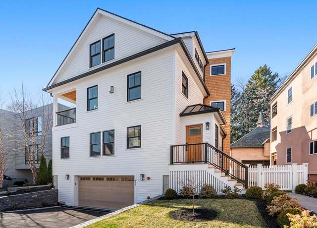 Property at 71 Greenough St #2, Brookline, MA 02445, 3 beds, 2.5 baths