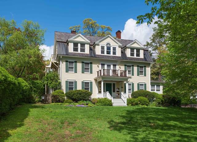 Property at 88 Round Hill Rd #4, Northampton, MA 01060, 2 beds, 2.5 baths