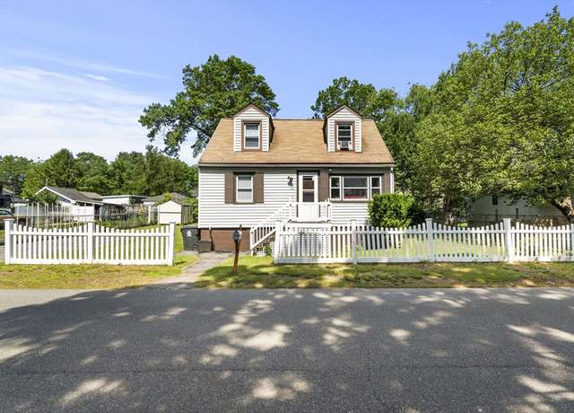 Property at 20 King St, Wilmington, MA 01887, 4 beds, 1 bath