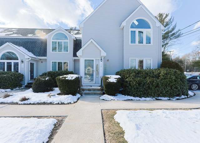 Property at 35 Pilgrim Village Rd #104, Taunton, MA 02780, 2 beds, 2.5 baths