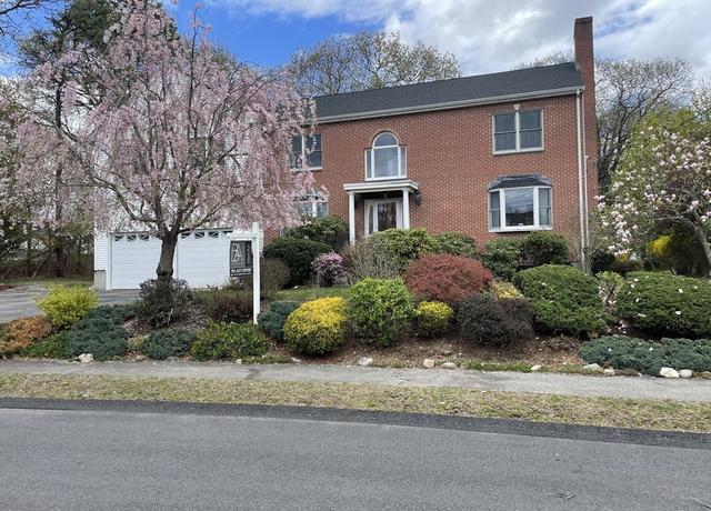 Property at 26 Feeney Rd, Norwood, MA 02062, 4 beds, 3.5 baths