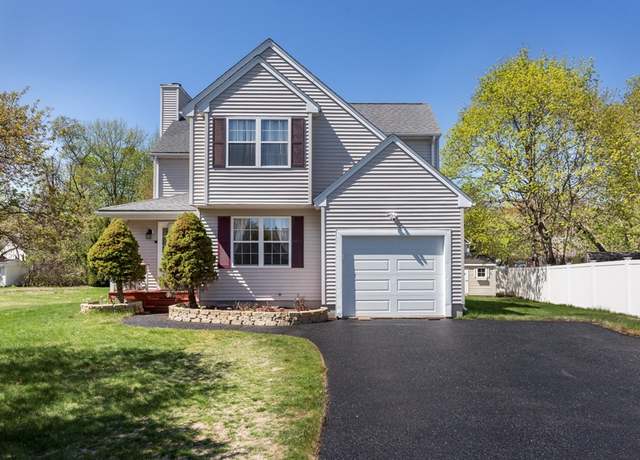 Property at 74 Palomino Dr, Franklin, MA 02038, 3 beds, 2.5 baths