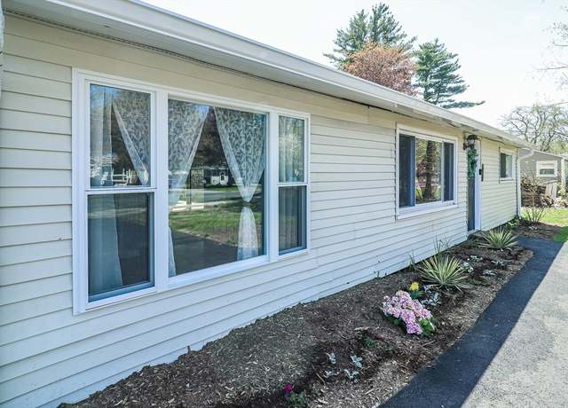Property at 1114 Allen St, Springfield, MA 01118, 3 beds, 1 bath