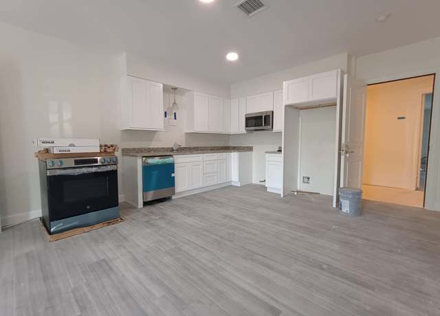 Property at 10 Franklin Ave #404, Revere, MA 02151, 1 bed, 1 bath