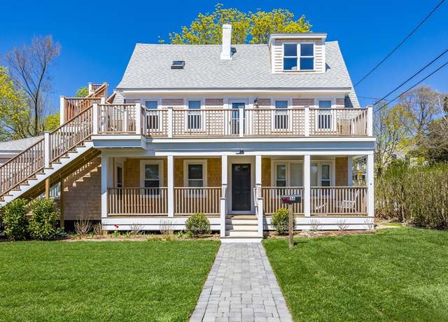 Property at 36 Pearl St Unit 2, Provincetown, MA 02657, 2 beds, 1 bath
