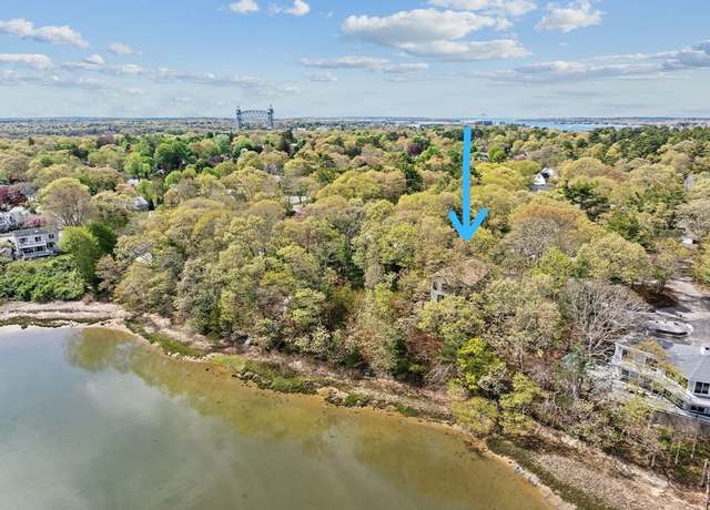 Property at 10 Quamhassett Rd, Bourne, MA 02532, 2 beds, 2.5 baths