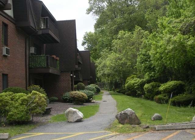 Property at 47 West St Unit A2, Randolph, MA 02368, 2 beds, 1 bath