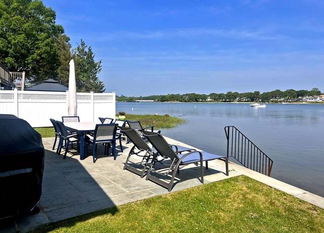 Property at 24 Cove St, Wareham, MA 02558, 3 beds, 1 bath