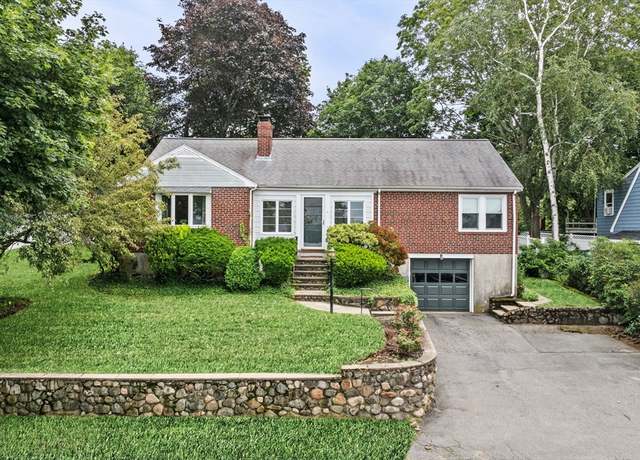 Property at 4 Batchelder Rd, Marblehead, MA 01945, 3 beds, 1.5 baths