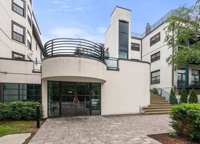 Property at 227 Summit Unit W207, Brookline, MA 02446, 3 beds, 2.5 baths
