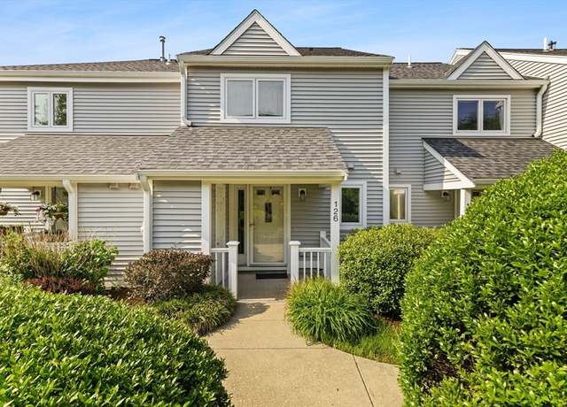 Property at 126 Westcliff Dr #126, Plymouth, MA 02360, 2 beds, 1.5 baths