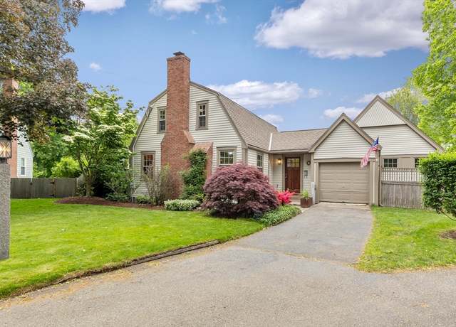 Property at 15 Hawthorne Rd, Hingham, MA 02043, 4 beds, 2.5 baths