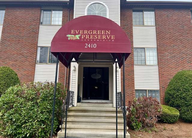 Property at 2410 Skyline Dr #7, Lowell, MA 01854, 2 beds, 1 bath