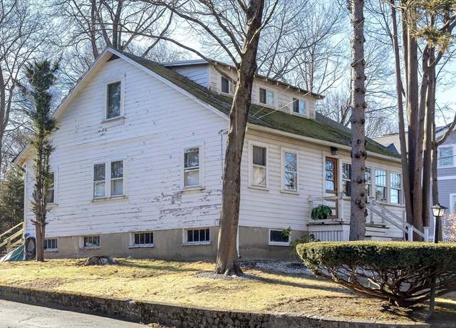 Property at 21 Surry Rd, Hingham, MA 02043, 3 beds, 1.5 baths