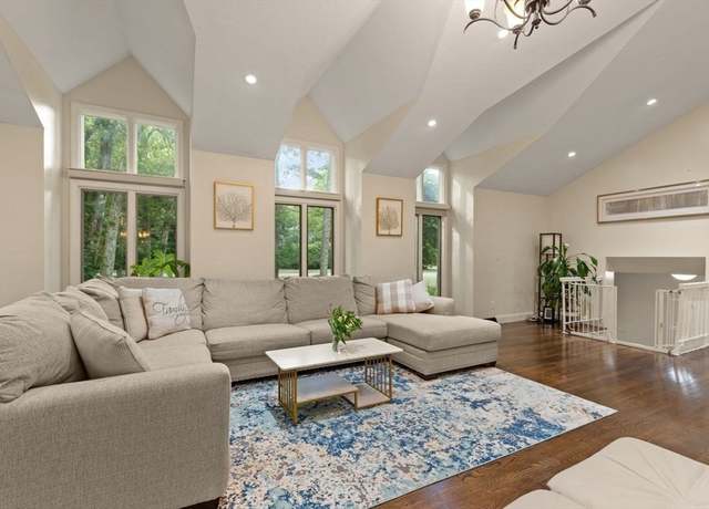 Property at 44 Eisenhower Dr, Sharon, MA 02067, 4 beds, 3.5 baths