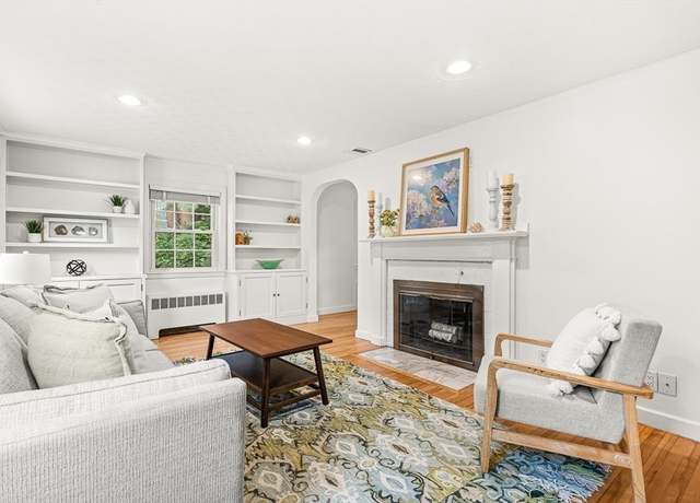 Property at 8 Garfield Ave, Winchester, MA 01890, 3 beds, 2 baths