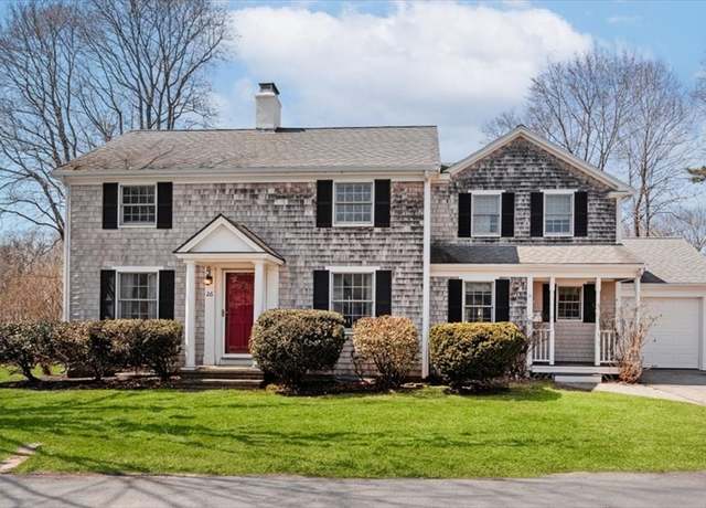 Property at 26 Aberdeen Rd, Hingham, MA 02043, 4 beds, 2.5 baths