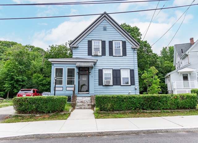 Property at 13 Mullin Ave, Quincy, MA 02169, 2 beds, 1.5 baths