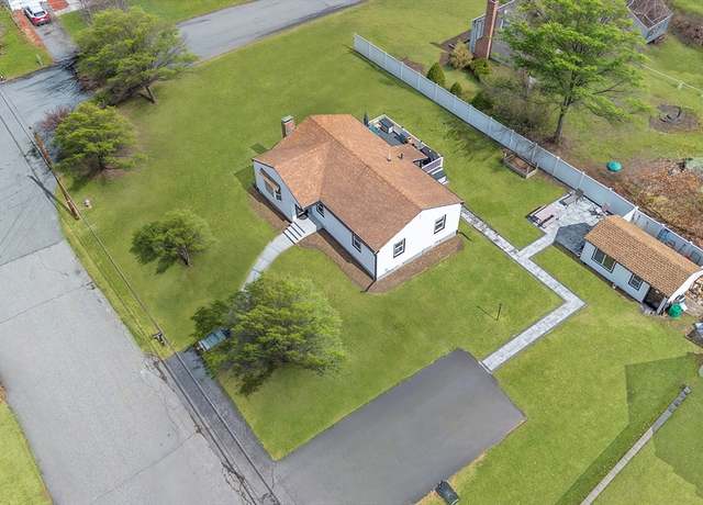 Property at 5 Strout Ave, Wilmington, MA 01887, 3 beds, 2 baths