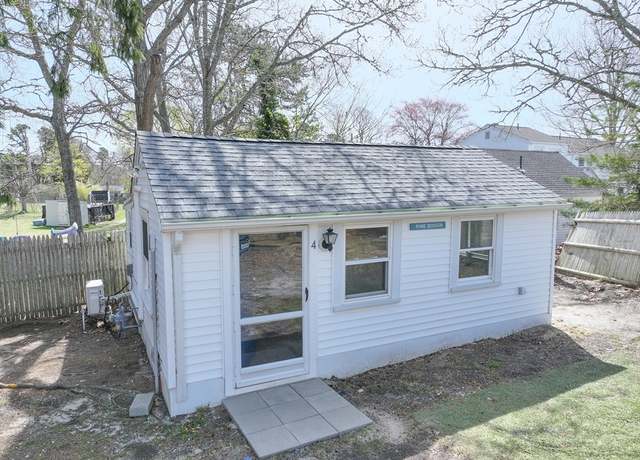 Property at 9 Bells Neck Rd #4, Harwich, MA 02671, 1 bed, 1 bath