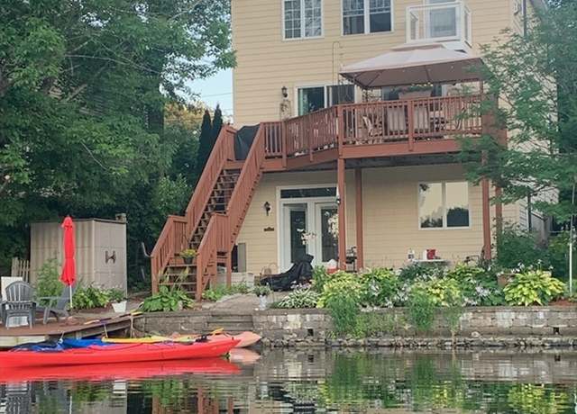 Property at 10 Bumpy Ln, Methuen, MA 01844, 4 beds, 3.5 baths