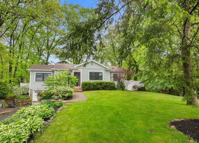 Property at 304 Hunting Rd, Needham, MA 02494, 3 beds, 2 baths