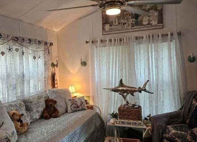 Property at 19 Mashapaug Rd Unit C29, Sturbridge, MA 01566, 1 bed, 1 bath