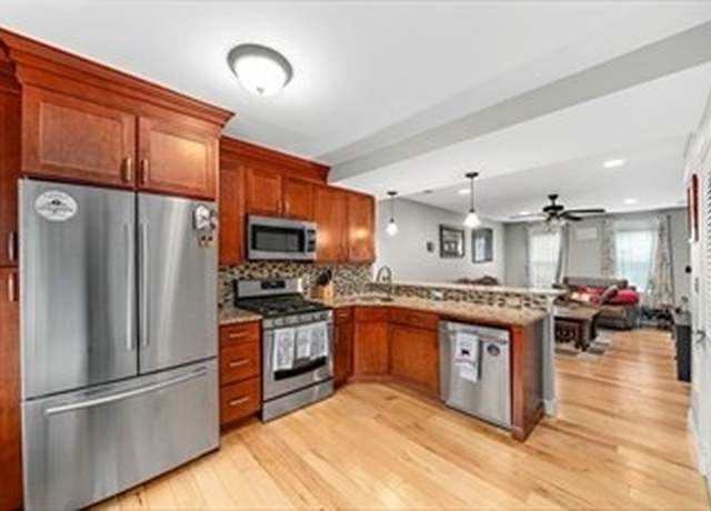 Property at 35 Wenlock Rd #35, Boston, MA 02122, 2 beds, 1.5 baths