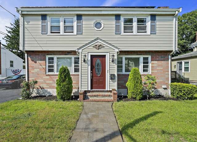 Property at 124 S Walnut, Quincy, MA 02169, 5 beds, 2 baths