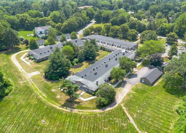 Property at 75 Page Rd #9, Bedford, MA 01730, 1 bed, 1.5 baths