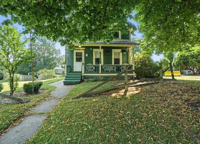 Property at 163 Saratoga Ave, Chicopee, MA 01013, 3 beds, 1 bath