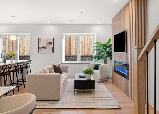 Property at 122 Washington St #26, Weymouth, MA 02188, 2 beds, 2.5 baths