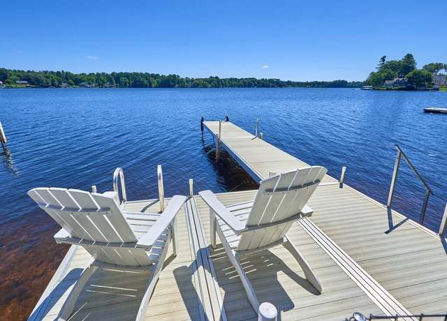 Property at 11 Lakeshore Drive Ext, West Brookfield, MA 01585, 2 beds, 1.5 baths