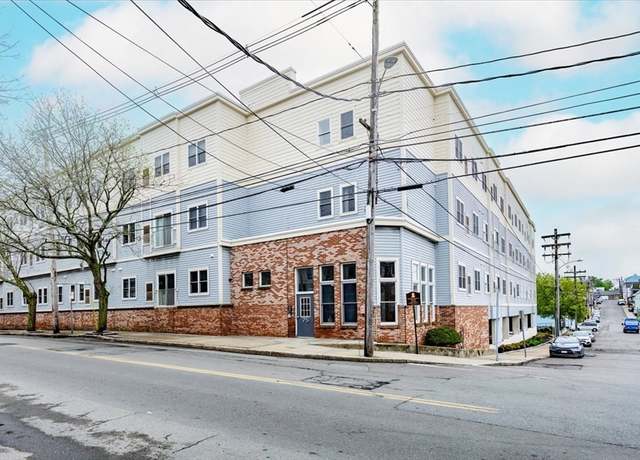 Property at 75 Walnut St #311, Peabody, MA 01960, 1 bed, 1 bath