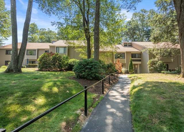 Property at 1 Thayer Pond Dr #5, Oxford, MA 01537, 2 beds, 1 bath