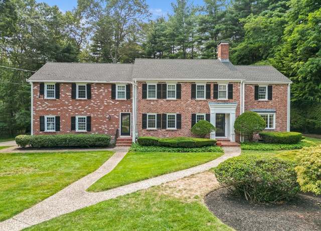 Property at 35 Grey Ln, Lynnfield, MA 01940, 5 beds, 3.5 baths
