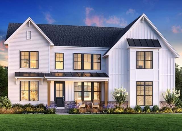 Property at 1 Town Line Rd #18, Hudson, MA 01749, 4 beds, 3.5 baths