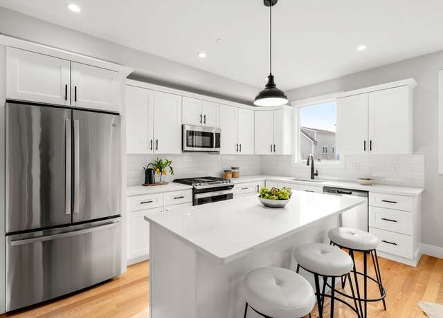 Property at 123-125 Centre St Unit TH4, Boston, MA 02124, 3 beds, 2.5 baths