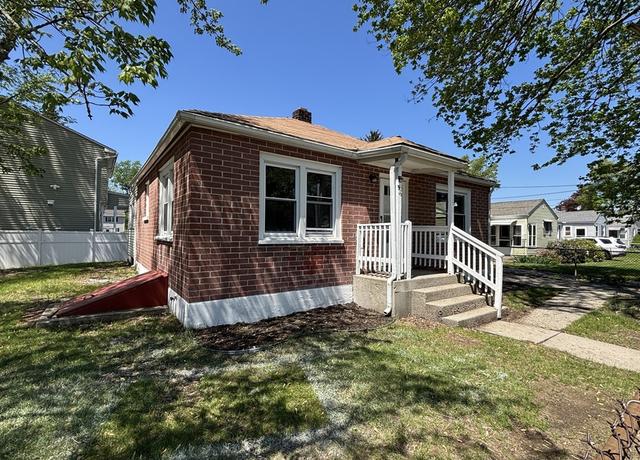 Property at 54 Phillips Ave, Springfield, MA 01119, 2 beds, 2 baths