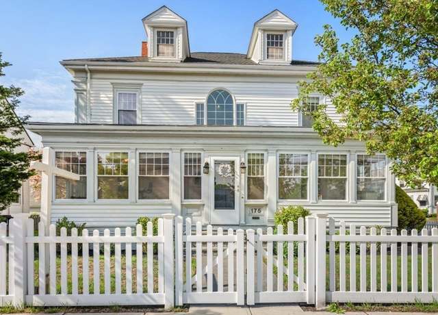 Property at 175 Pleasant St, Winthrop, MA 02152, 4 beds, 3 baths
