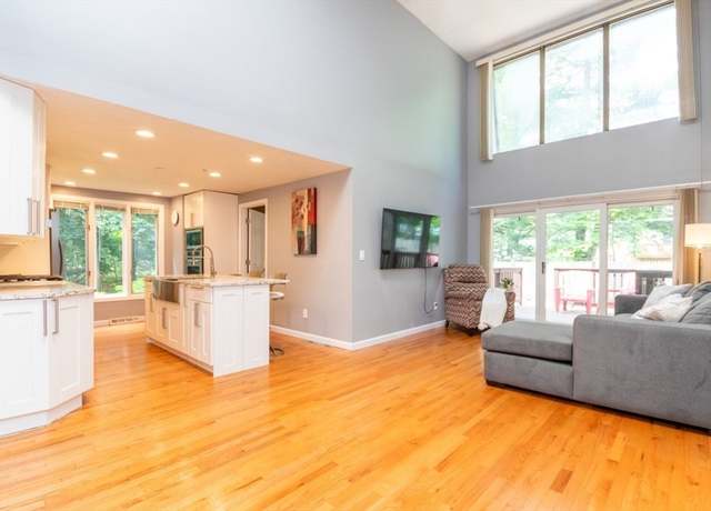 Property at 10 Grove Sq #10, Randolph, MA 02368, 4 beds, 2.5 baths
