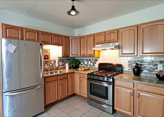 Property at 48-50 Manchester St #1, Lawrence, MA 01841, 3 beds, 1 bath